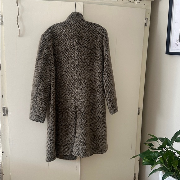 Bill Blass - Picture 5 of 7